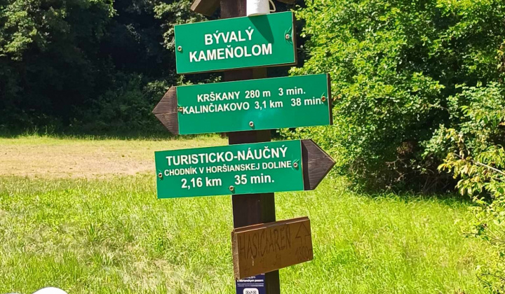 Aktuality / Deti z MŠ na výlete po našich chodníčkoch - foto