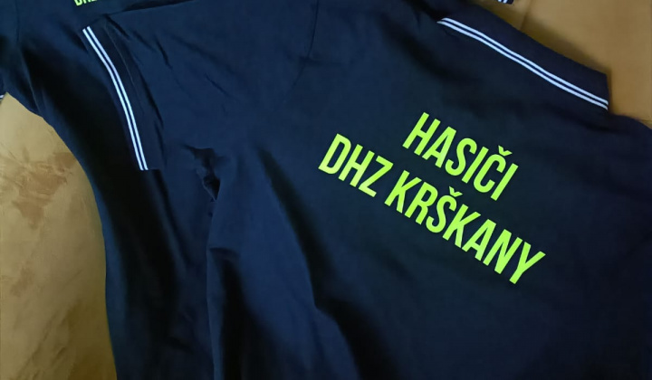Aktuality / Hasiči v plnom nasadení - foto
