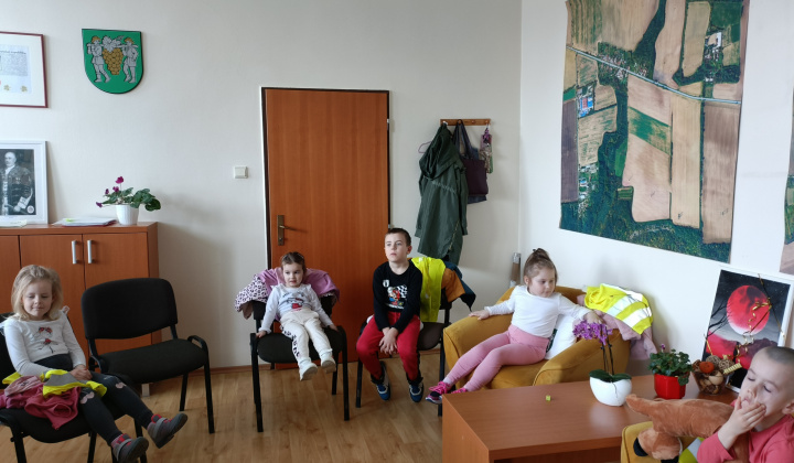 Aktuality / Zapojili sme sa do maratónu čítania - foto