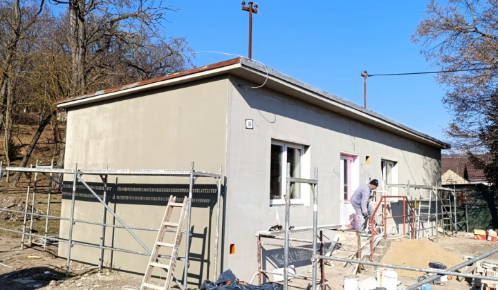 Aktuality / Ako sa z chátrajúcej obecnej budovy stala Lesná škola NATURA - foto