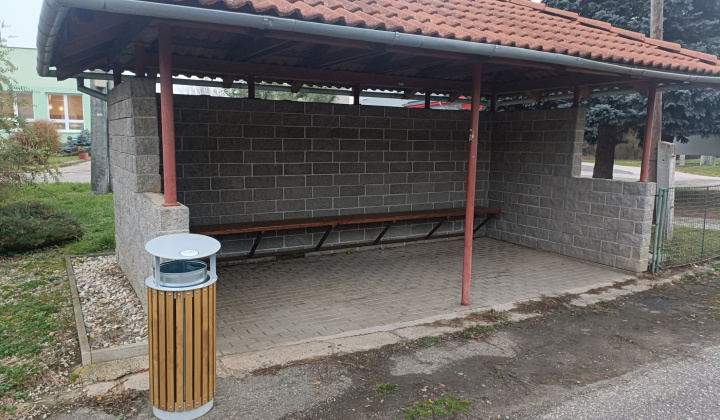Modernizácia a vybavenie  autobusových zastávok