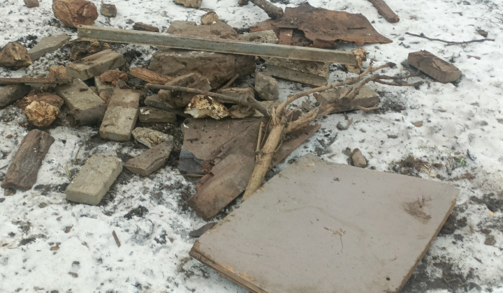 Aktuality / Vyzývame na disciplínu na zbernom mieste - foto