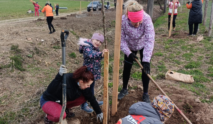 Aktuality / Sadili sme budúcnosť! - foto